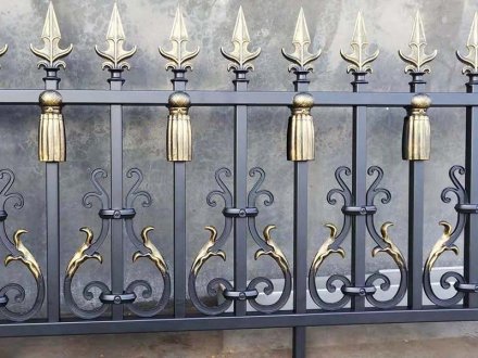 鋁藝護(hù)欄的簡(jiǎn)介及特點(diǎn)