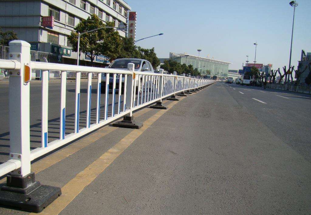 道路護(hù)欄
